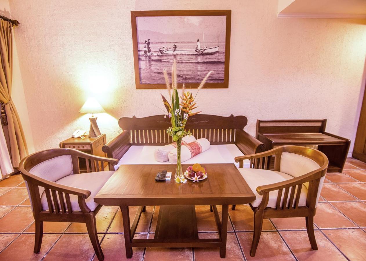 Nugraha Lovina Seaview Resort & Spa Екстер'єр фото