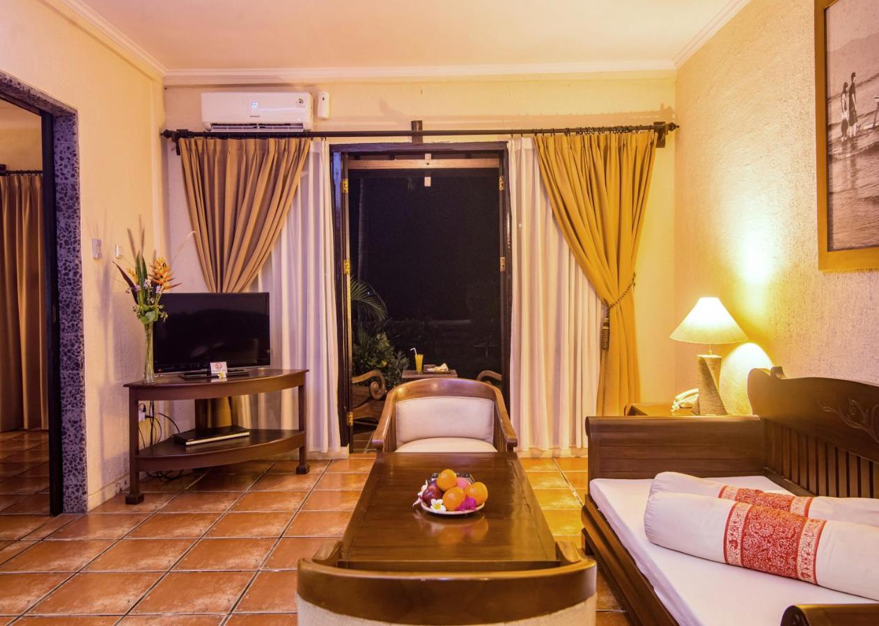 Nugraha Lovina Seaview Resort & Spa Екстер'єр фото