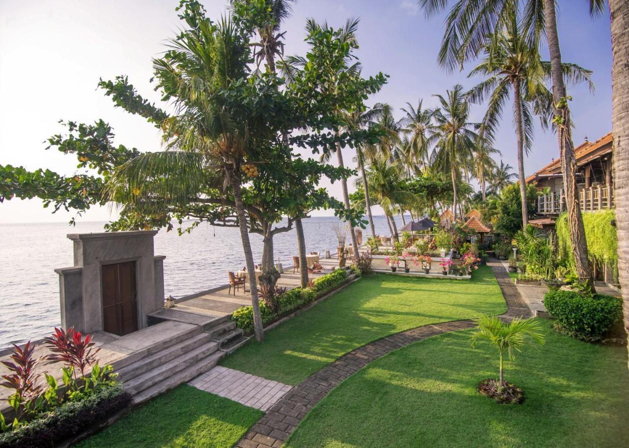 Nugraha Lovina Seaview Resort & Spa Екстер'єр фото